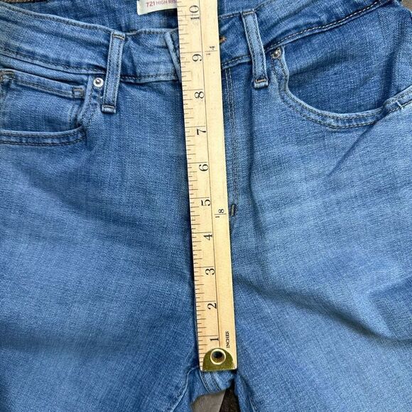 Levi’s 721 Women’s Size 27 High Rise Skinny Jeans Blue Medium Wash Denim Stretch - Picture 3 of 9